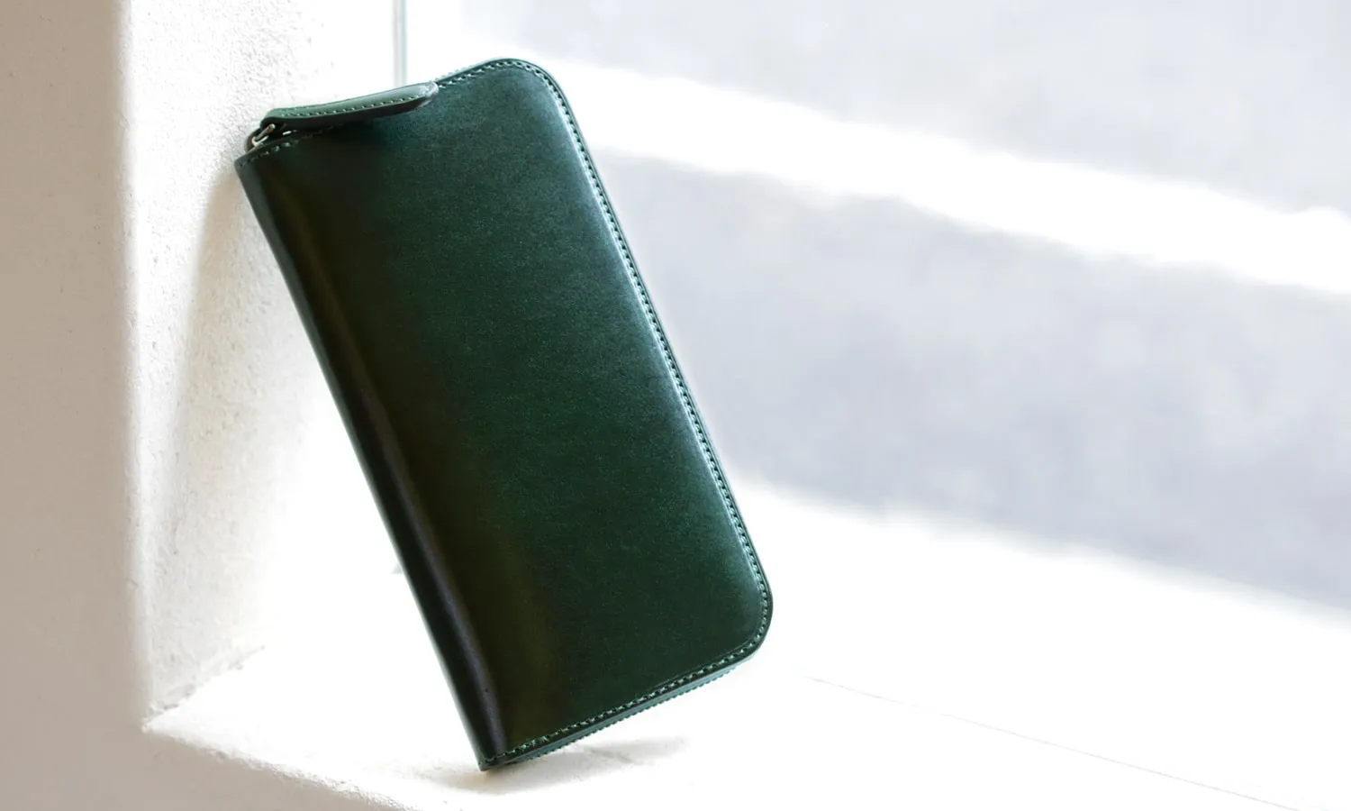 Alt81ラウンドファスナー長財布グリーンのイメージ01